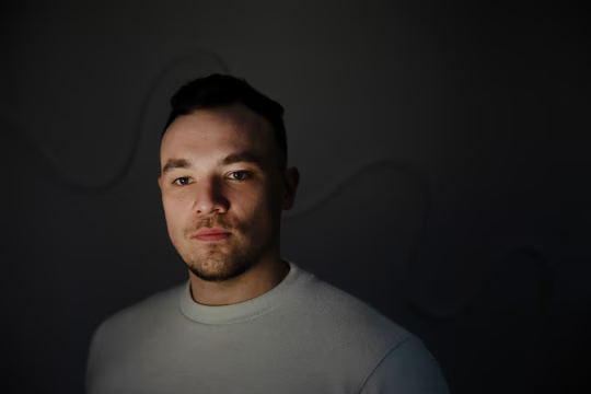 《算法浪潮中的职业抉择:技术极客的生存法则与破局之道》 IT技术