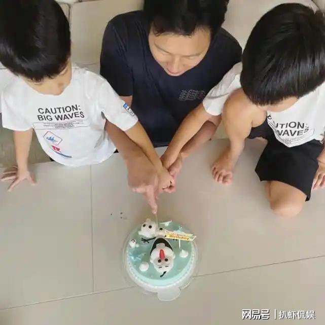  “背影经济学”：从侯佩岑悉尼度假看明星家庭的隐私守护之道 娱乐新闻