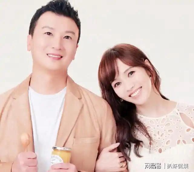  “背影经济学”：从侯佩岑悉尼度假看明星家庭的隐私守护之道 娱乐新闻